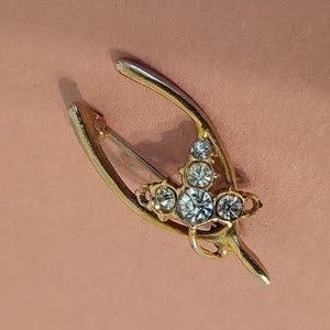 Vintage Wishbone Brooch